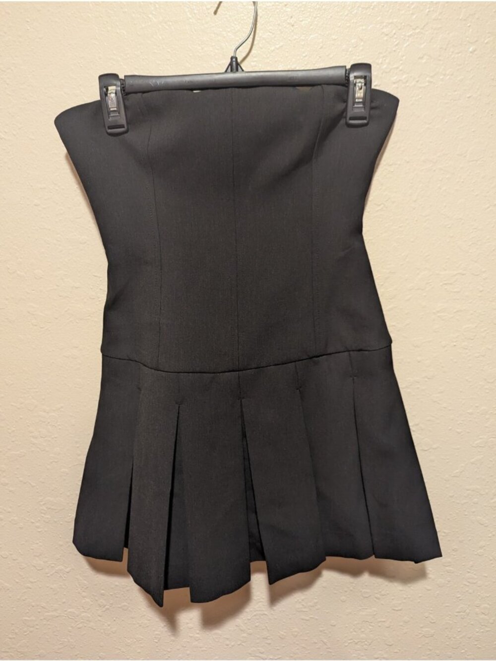 Aritzia Wilfred Polished Dress NWT Size 2 Strapless Pleated Mini Black Heather